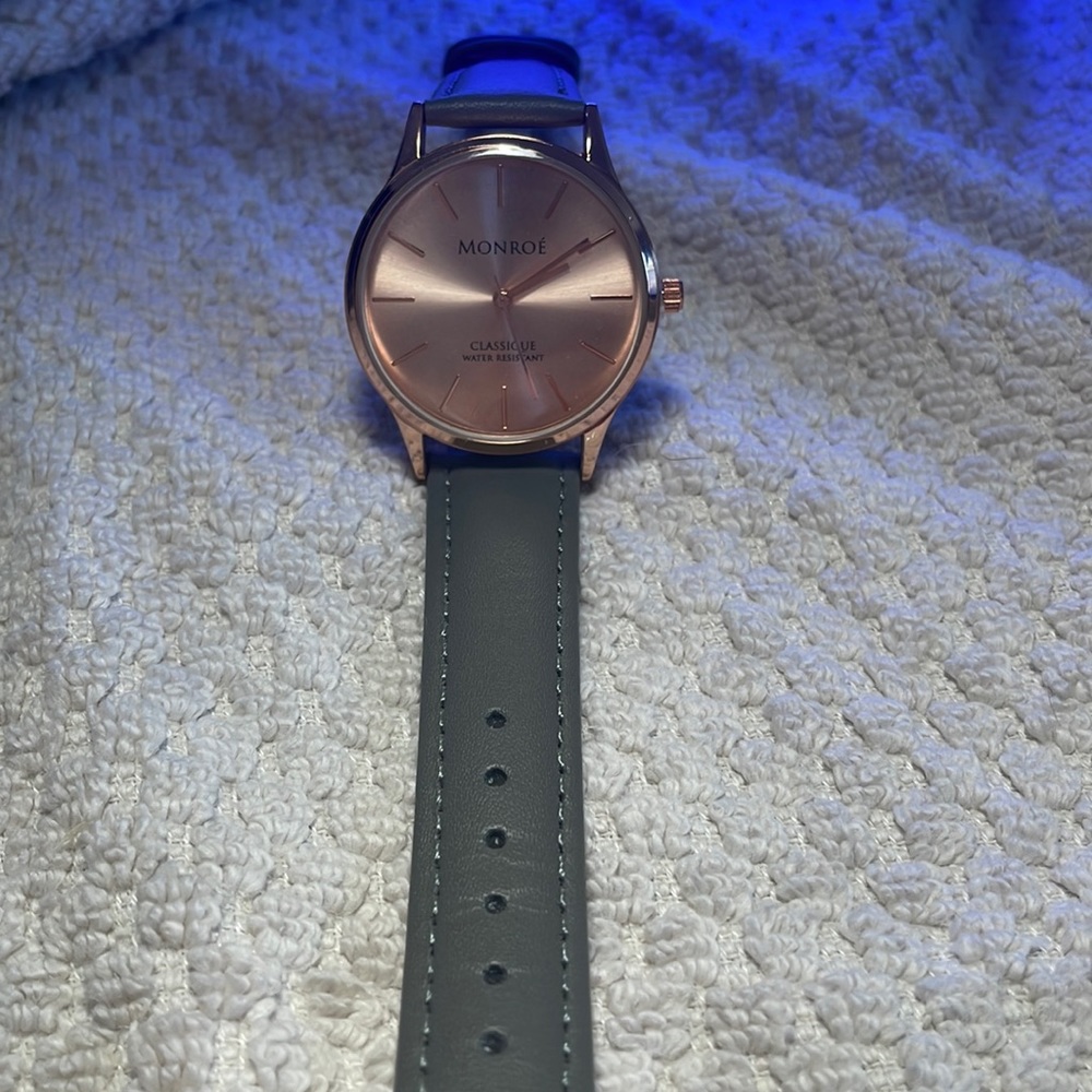 Monroe classique watch